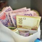 Экономика: Средняя зарплата в Житомирской области за полгода выросла на 500 гривен