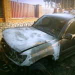 В Бердичеве ночью посреди улицы сгорела Toyota Land Cruiser. ФОТО