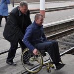 Город: В Житомире проверили доступность ж/д вокзала для людей с инвалидностью. ФОТО