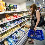 Больше половины расходов украинцев – продукты питания. Инфографика