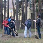 Город: Студенты житомирского колледжа приобщились к общегородской уборке. ФОТО