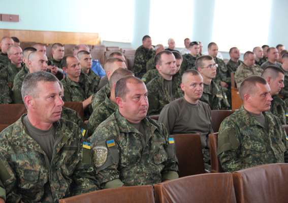Город: Около 100 милиционеров из Житомирской области на месяц отправились в зону АТО. ФОТО
