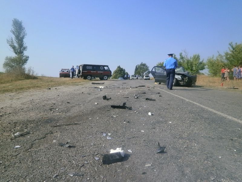 Происшествия: В Житомирской области перевернулся и загорелся ВАЗ. Водитель авто погиб на месте ДТП