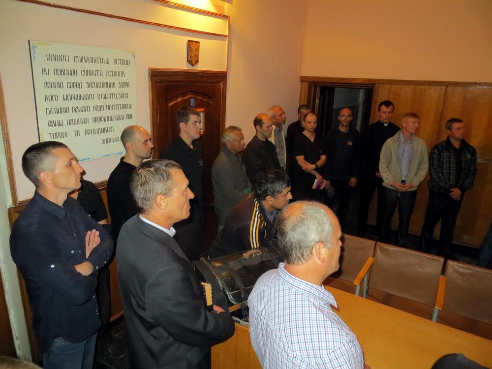 Общество: В Житомирской колонии для заключенных открыли молитвенную комнату. ФОТО