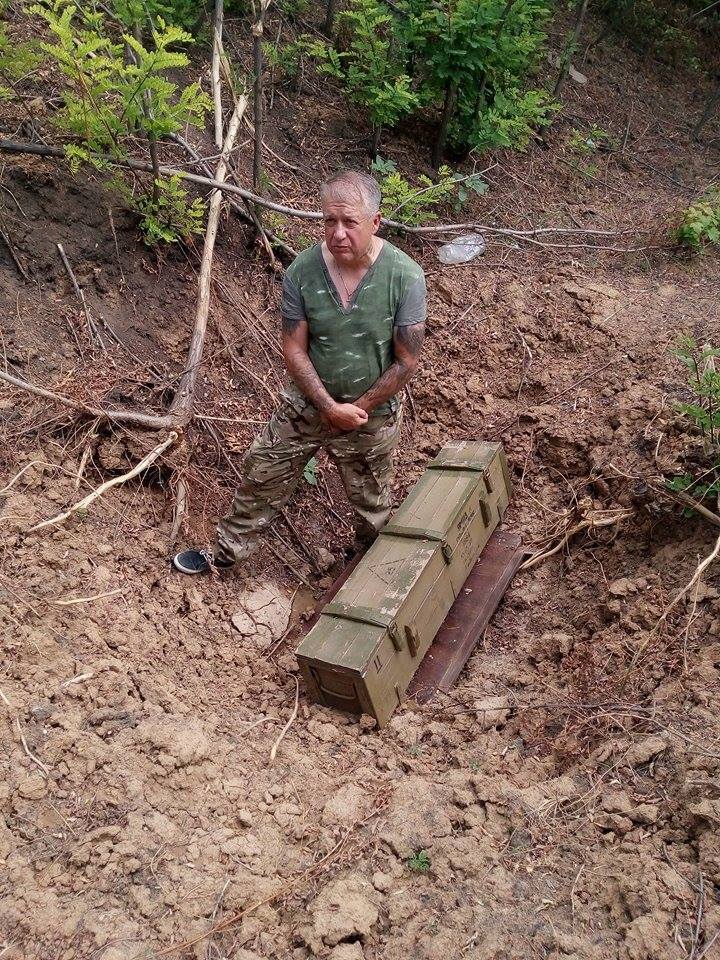 Война в Украине: Волонтер Александр Таргонский заявил, что солдатам в АТО не хватает еды и обмундирования