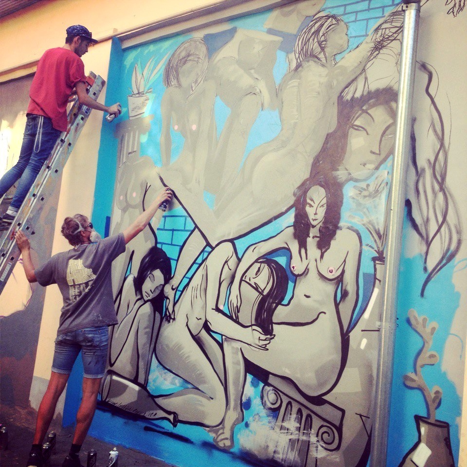 Местные жители жалуются на непристойное граффити в центре Житомира. ФОТО