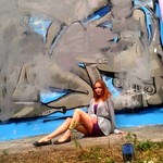Скандальное граффити с обнаженными женщинами «замазали» серой краской. ФОТО