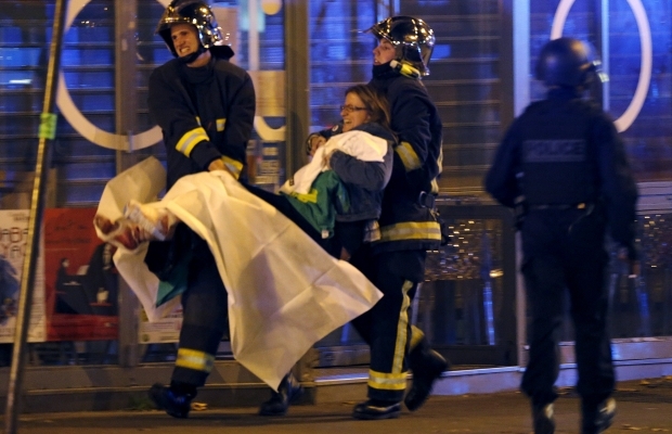 Громкий теракт в Париже: погибли около 150 человек. Восстановлена картина атаки террористов. ФОТО