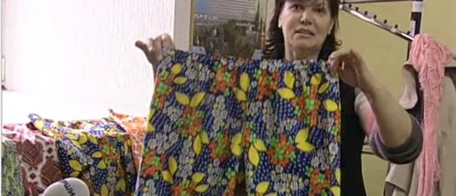 Общество: Житомирские пенсионерки шьют для воинов АТО нижнее белье и рукавицы