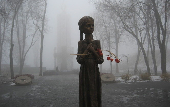 Общество: Вечная память. Сегодня Украина чтит память жертв голодоморов