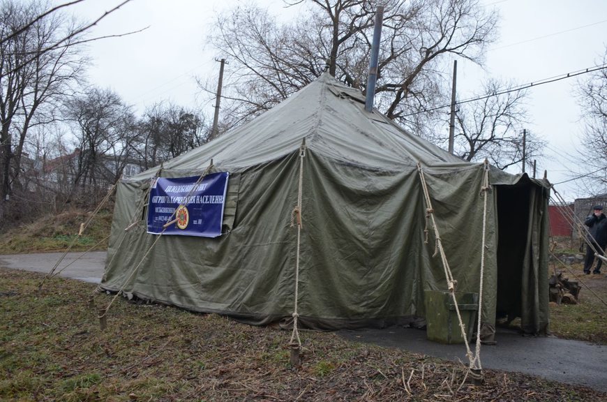 Город: В Житомире хотят отказаться от палаток и создать стационарный приют для бездомных