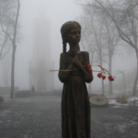 Вечная память. Сегодня Украина чтит память жертв голодоморов