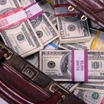 Благородный вор вернул сумку с 38 тысячами долларов владелице: «с меня криминала хватит»