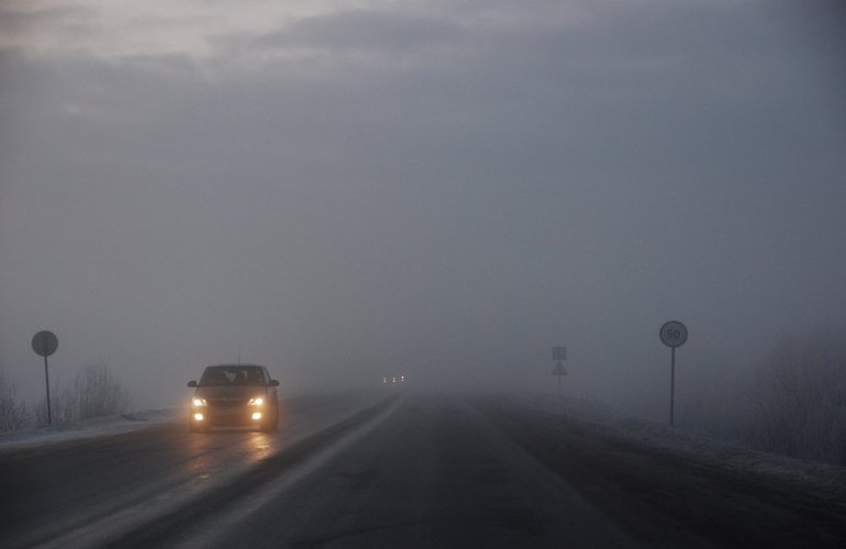 В связи с ухудшением погоды житомирских водителей просят быть осторожнее на дорогах