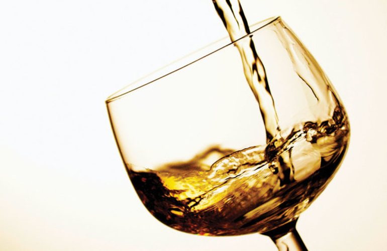 На Житомирщине двое местных жителей организовали незаконное производство алкоголя. ФОТО
