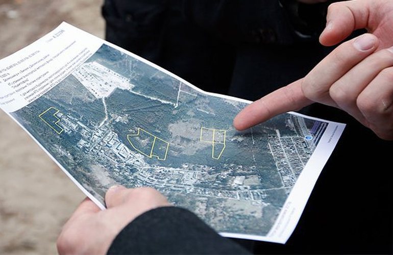 Житомирский городской совет выделил 10 земельных участков для бойцов АТО