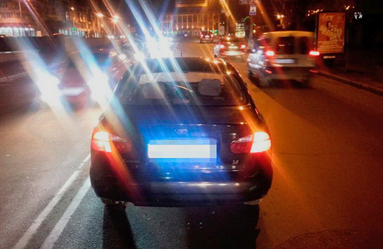 19-летняя девушка за рулем Daewoo Lanos сбила пешехода в центре Житомира