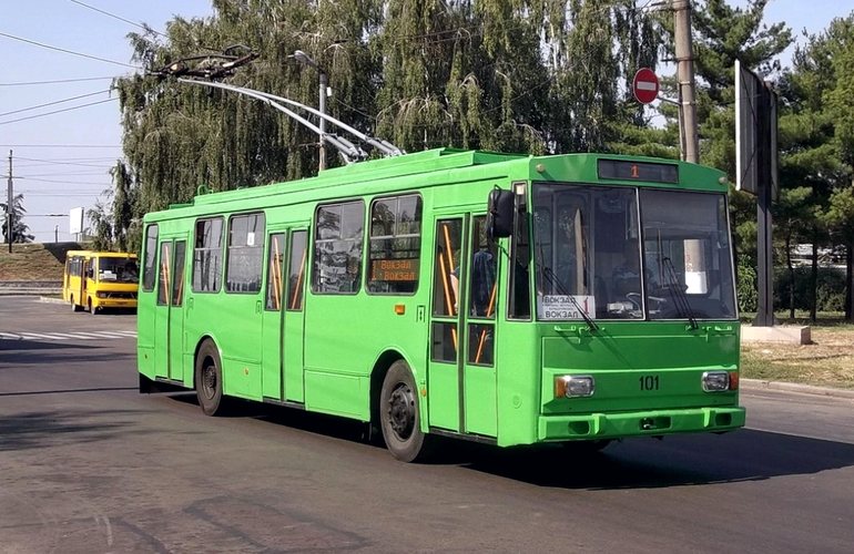 ​Из-за открытия Дома украинской культуры в Житомире перекроют улицу и изменят маршруты троллейбусов