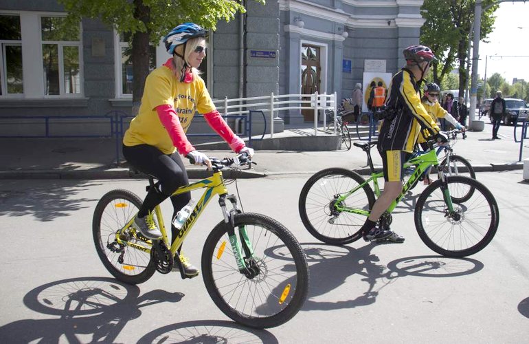 Норвежцы на велосипедах посетили Житомир. ФОТО