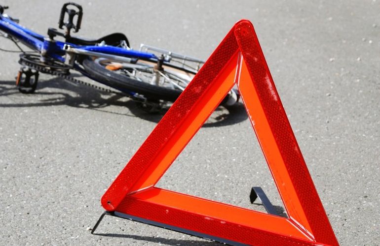 Смертельное ДТП на Житомирщине: 53-летняя велосипедистка оказалась под колесами грузовика