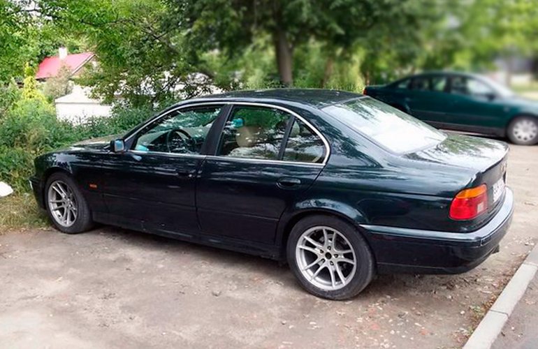 В Житомире угнали BMW на глазах у владельцев