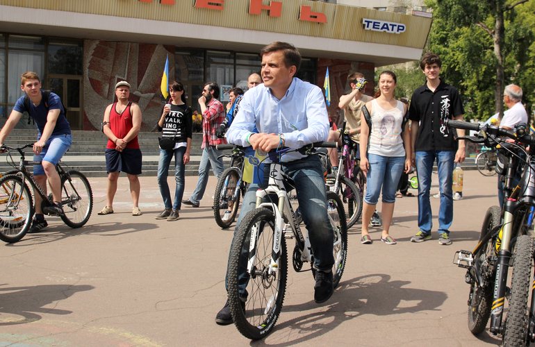 «Мы хотим соединить Гидропарк с парком Гагарина велосипедной дорожкой» - Сухомлин
