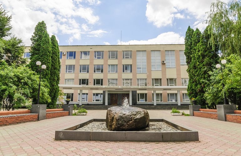 Житомирские университеты поднялись в рейтинге лучших вузов Украины