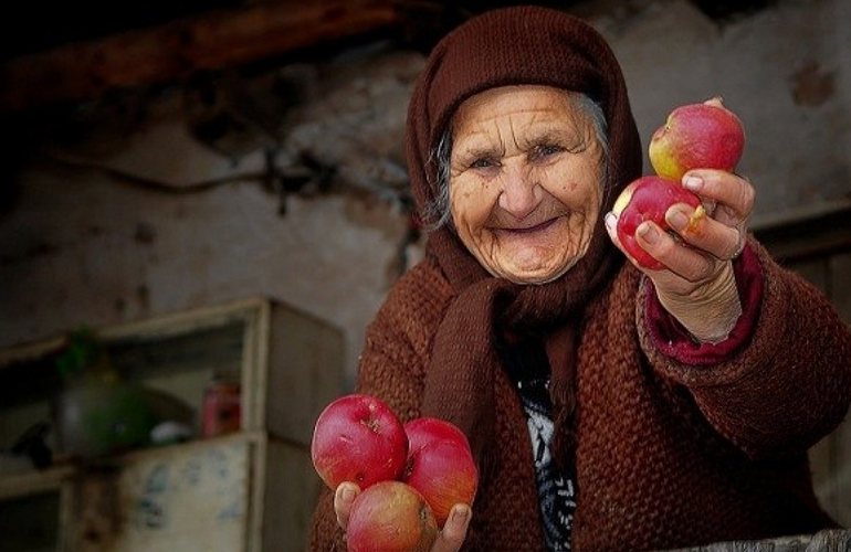 Демографическая обстановка в Житомирской области: среди 234 долгожителей, всего 18 мужчин