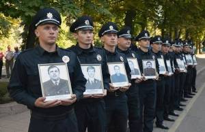  В Житомире почтили память правоохранителей, которые погибли при исполнении. ФОТО 