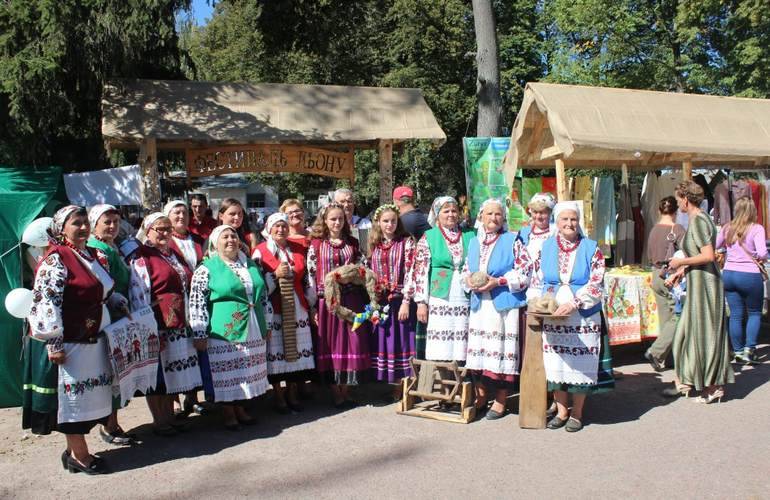 Впервые на Житомирщине прошел Всеукраинский фестиваль льна
