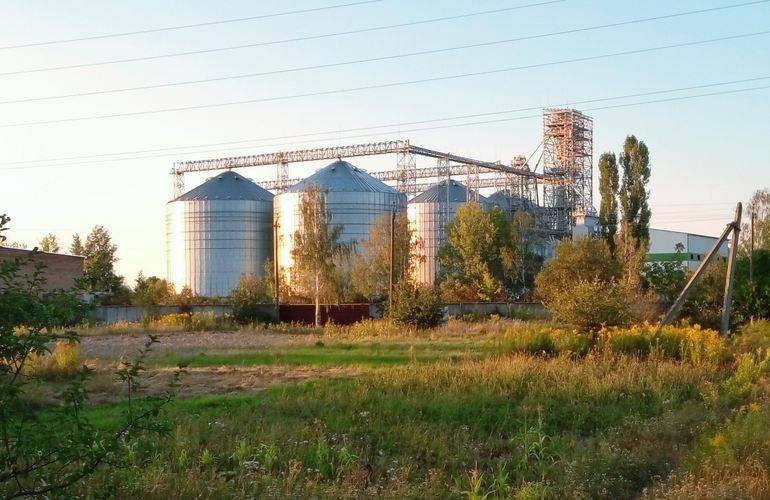 Компания, строящая на окраине Житомира огромный элеватор, «забыла» уплатить в бюджет 41 млн грн
