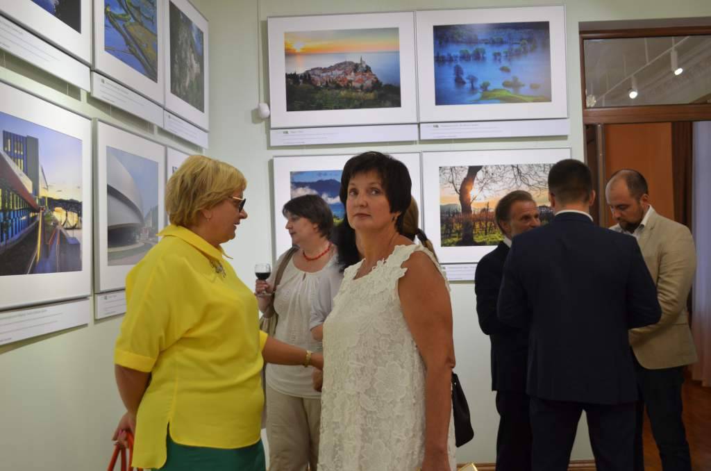 В Житомире открыта фотовыставка, посвященная 25-летию независимости Республики Словения. ФОТО