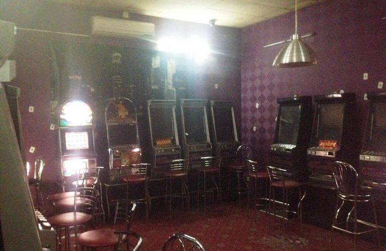 СБУ «накрыла» в Житомире подпольное казино, куда клиентов пускали только после фейс-контроля