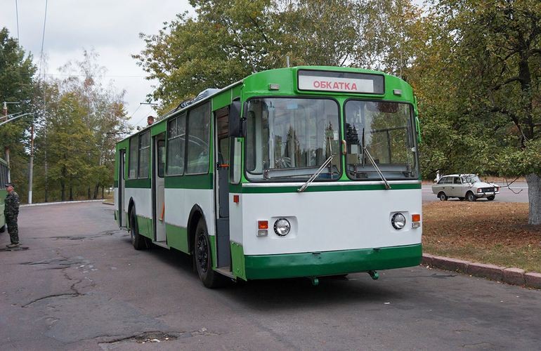 ТТУ продолжает собственными силами обновлять троллейбусный парк Житомира. ФОТО
