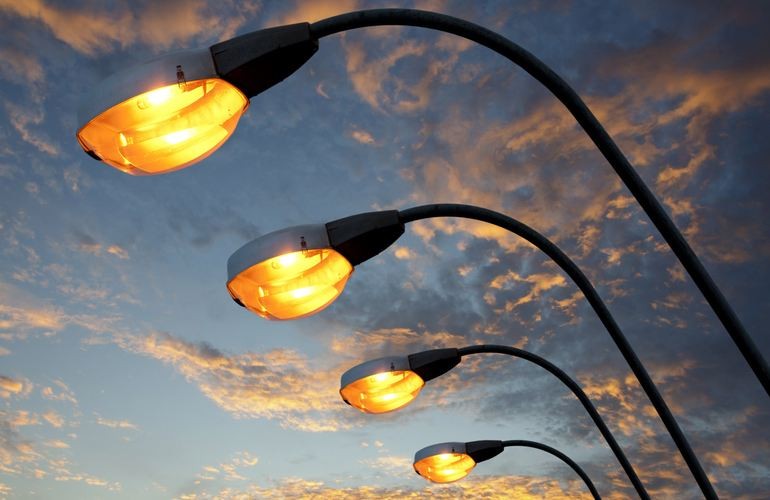 В Житомире за 1,3 млн гривен отремонтируют уличное освещение на Киевской