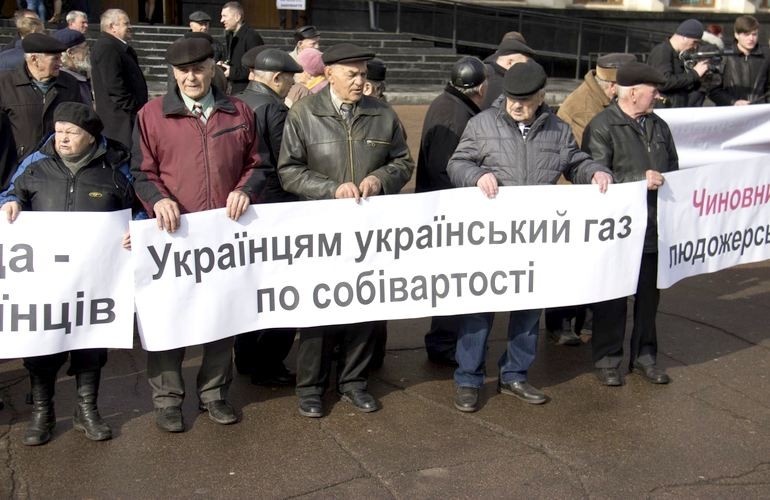 Нардеп анонсировал в Житомире акцию протеста против повышения тарифов