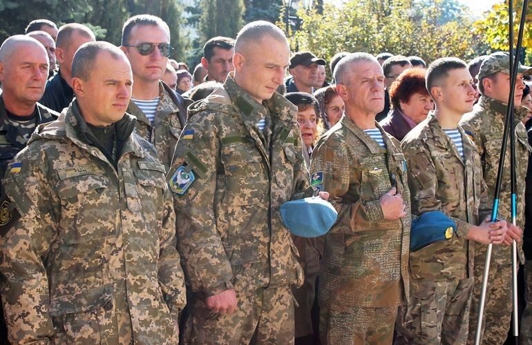 У Коростені відкрили пам’ятний знак Героям - захисникам України
