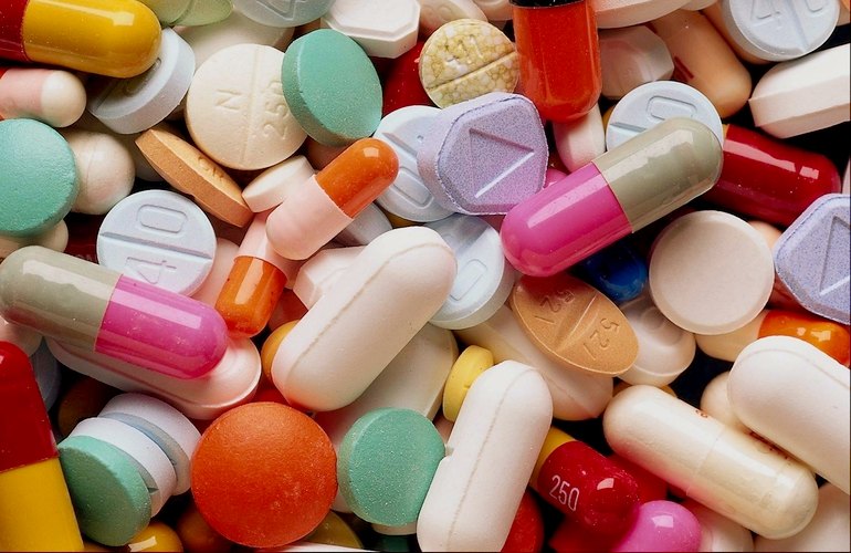 Кабмин пообещал украинцам снижение цен на лекарства иностранного производства