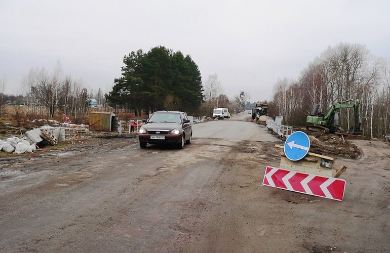 На трассе Житомир-Черновцы после ремонта открыли движение по мосту. ФОТО