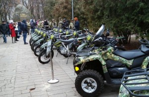 45 мотоциклов и 25 внедорожников передал ЕС житомирским пограничникам. ФОТО