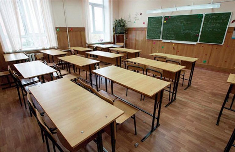 В Житомирской области 27% школ закрыли на карантин. Список учебных заведений
