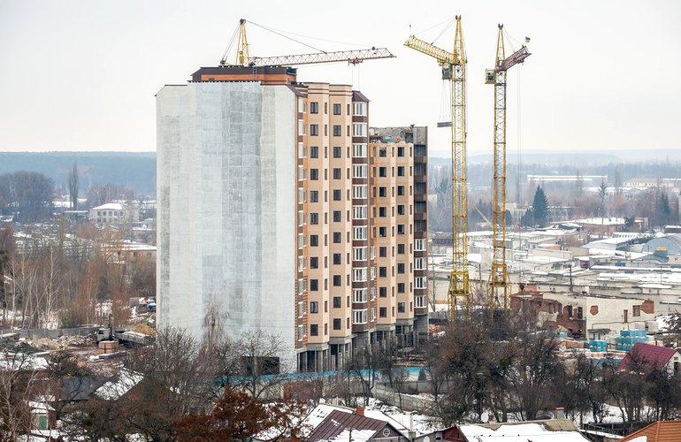 1,2-миллионная Житомирская область строит жилья, как 270-тысячный Хмельницкий