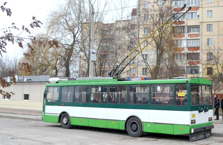 Горожане ликуют: в Житомире запущен новый троллейбусный маршрут «Вокзал–Маликова»