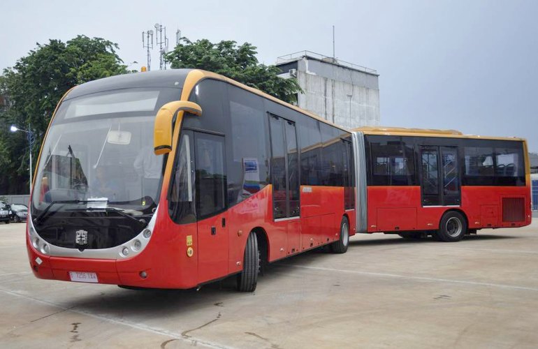 Сухомлин намерен превратить Житомир в центр производства китайских электробусов. ФОТО