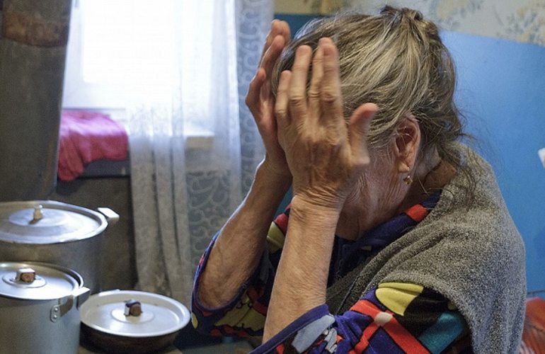 В Житомире орудуют мошенники, которые под видом полицейских выманивают деньги у пенсионерок
