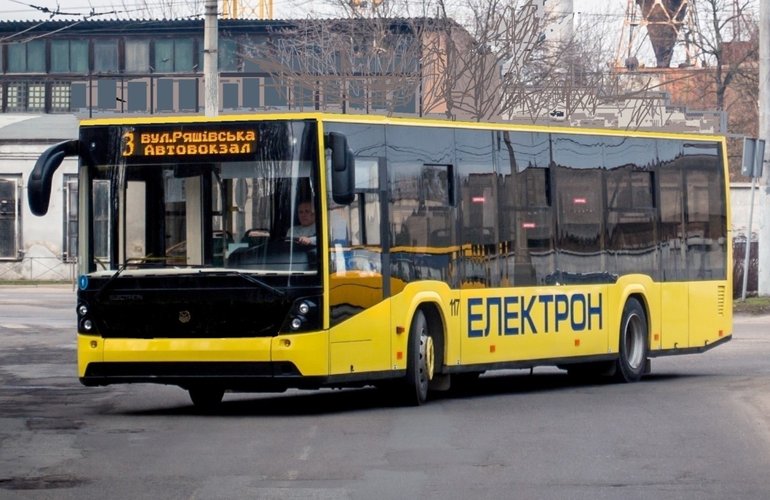 «Время маршруток исчерпано». Сухомлин предлагает купить для Житомира 100 современных автобусов