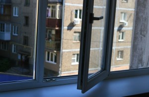 В Житомире пьяный студент выпал с 7-го этажа общежития