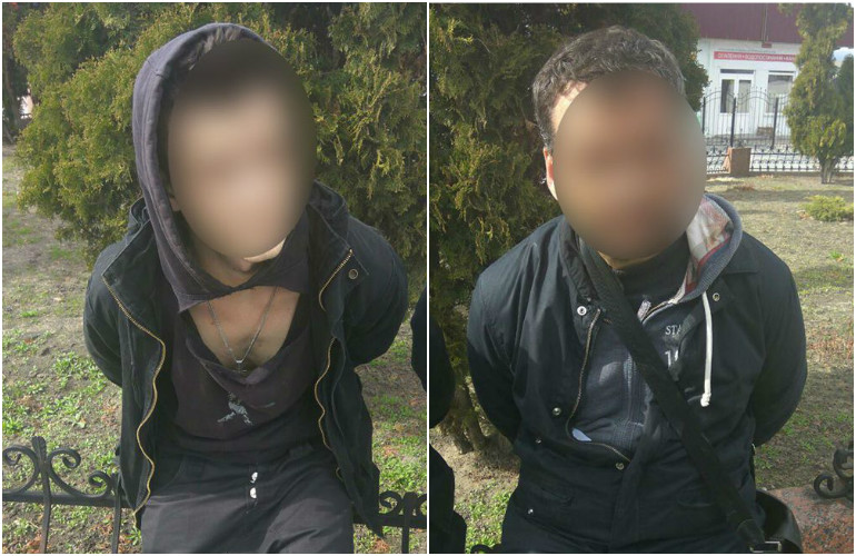 В Житомире в подъезде бандиты избили мужчину и отобрали сумку с крупной суммой денег