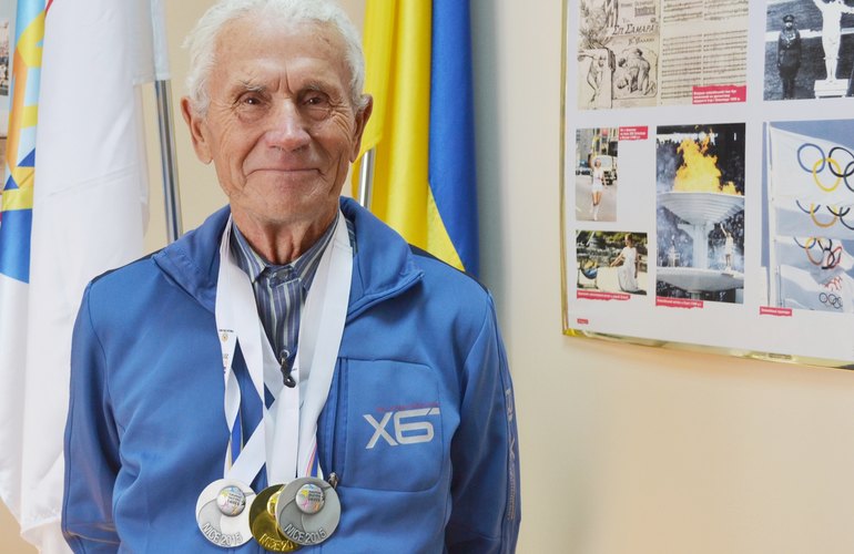 84-летний житомирянин Константин Щеглов установил мировой рекорд по плаванию