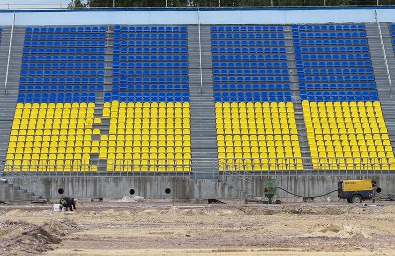 Как проходит реконструкция стадиона «Полесье» в Житомире. ФОТОРЕПОРТАЖ